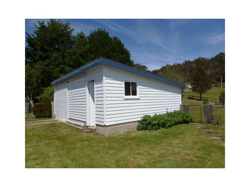 10 Scott Street, Branxholm TAS 7261