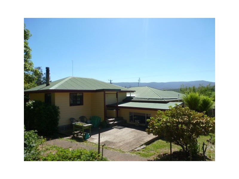 8 Rosier Road, Ringarooma TAS 7263