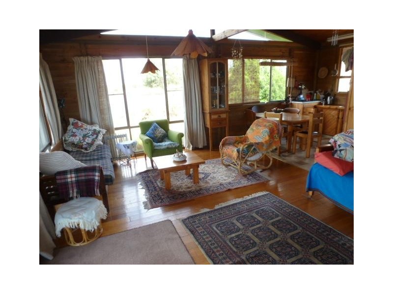 1 Carins Close, Tomahawk TAS 7262