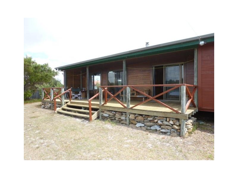 1 Carins Close, Tomahawk TAS 7262