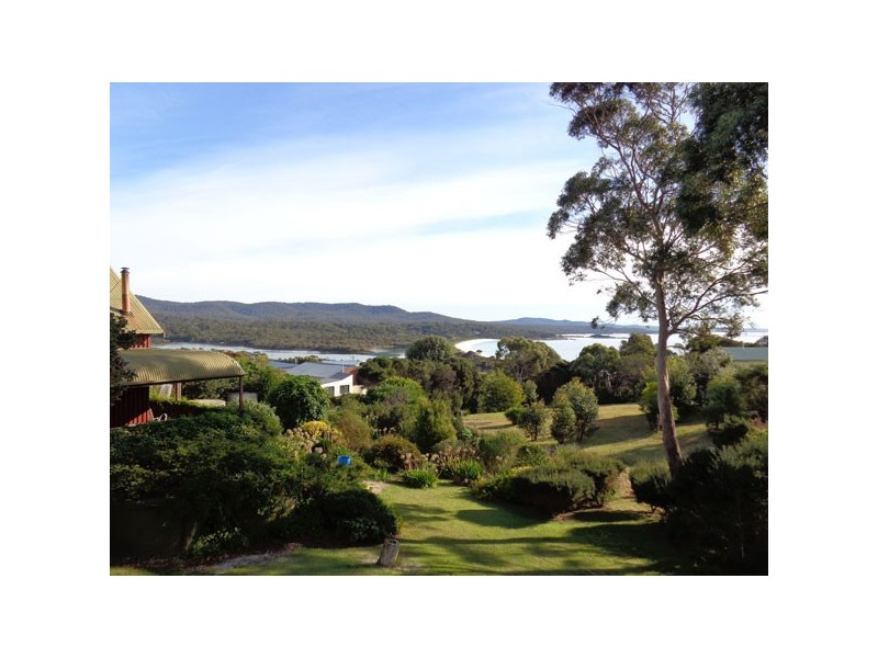 16 Coffey Court, Binalong Bay TAS 7216