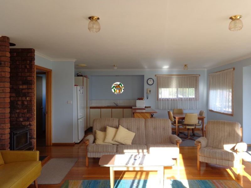 16 Coffey Court, Binalong Bay TAS 7216