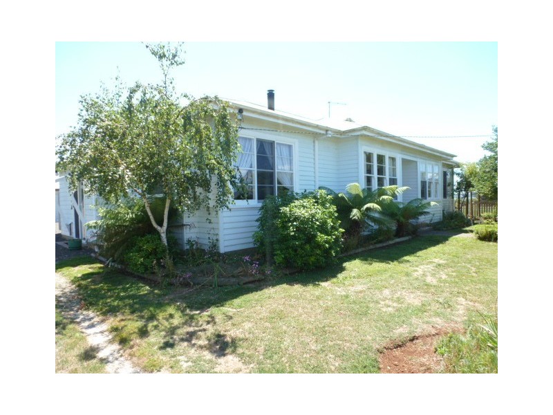 * Peddles Road, Legerwood TAS 7263