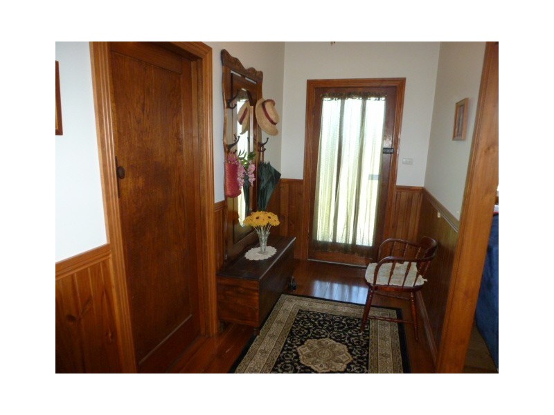 * Peddles Road, Legerwood TAS 7263