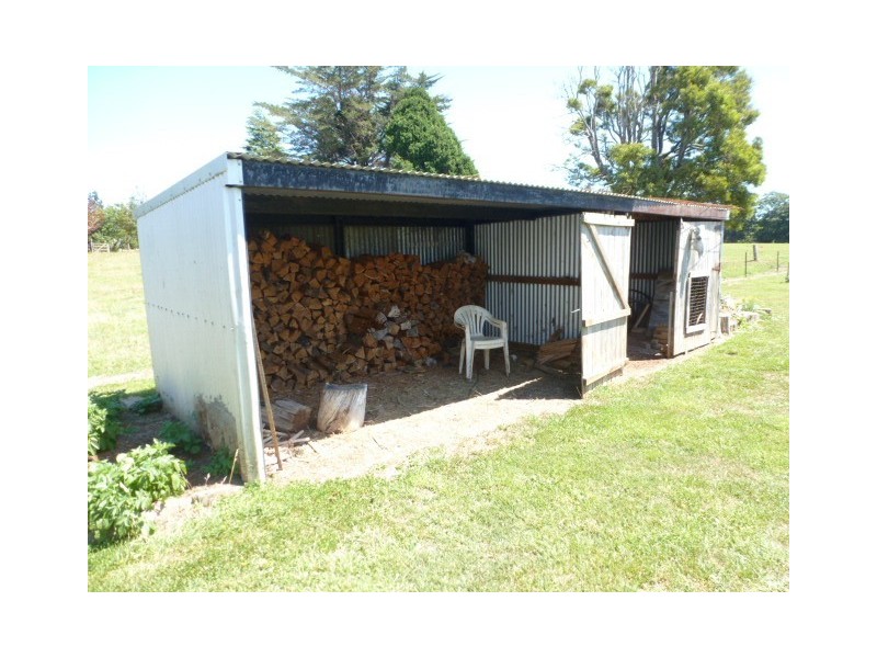 * Peddles Road, Legerwood TAS 7263