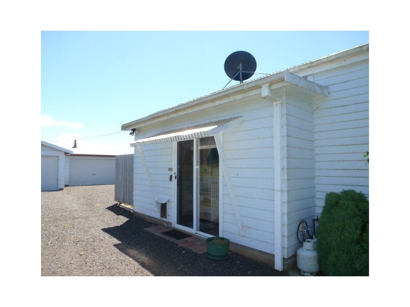 * Peddles Road, Legerwood TAS 7263