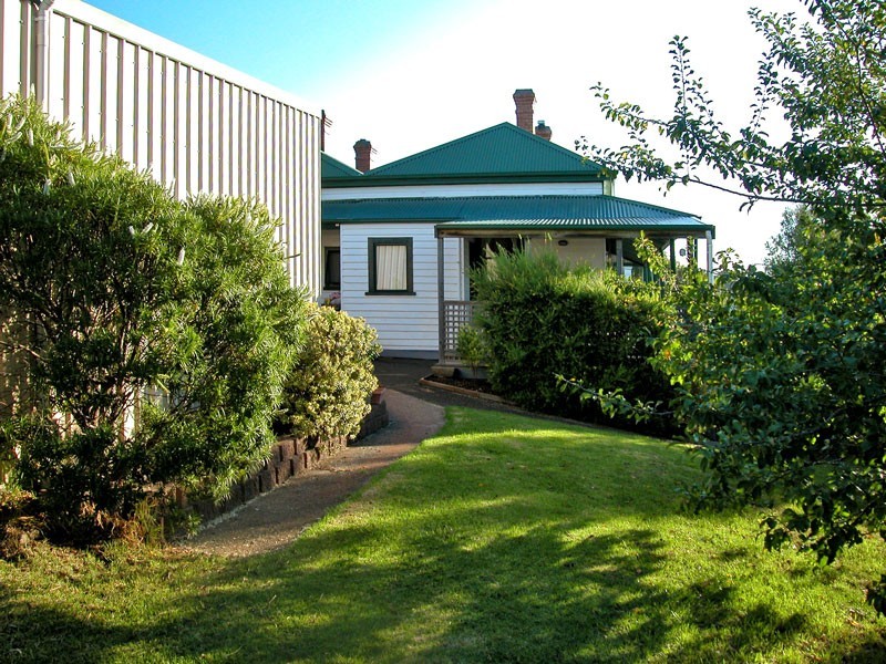 10 Charles Street, Scottsdale TAS 7260