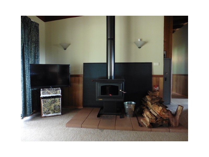 * Banca Road, Winnaleah TAS 7265