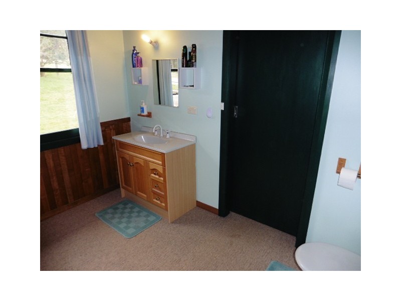 * Banca Road, Winnaleah TAS 7265