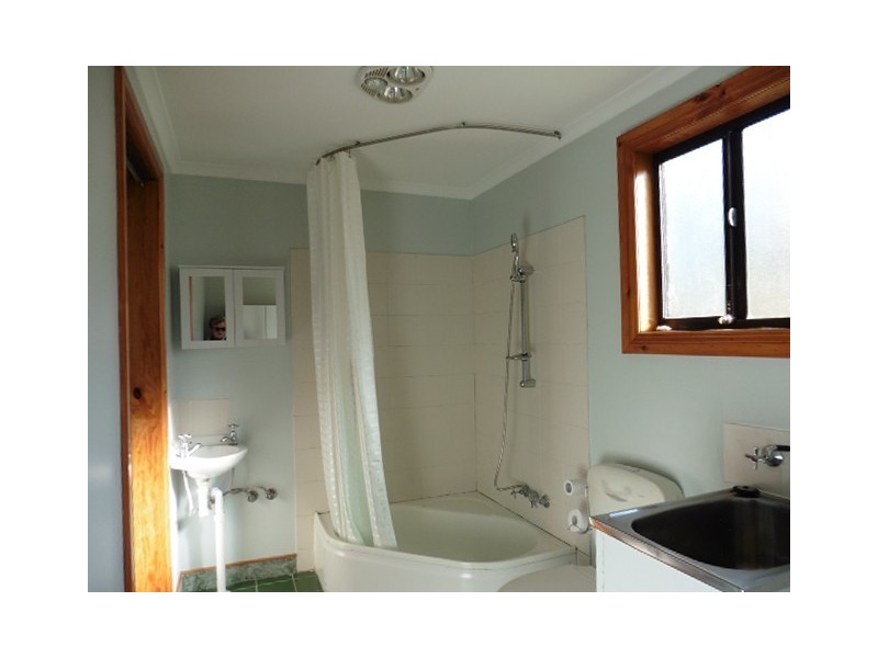 * Nabowla Road, Nabowla, Scottsdale TAS 7260