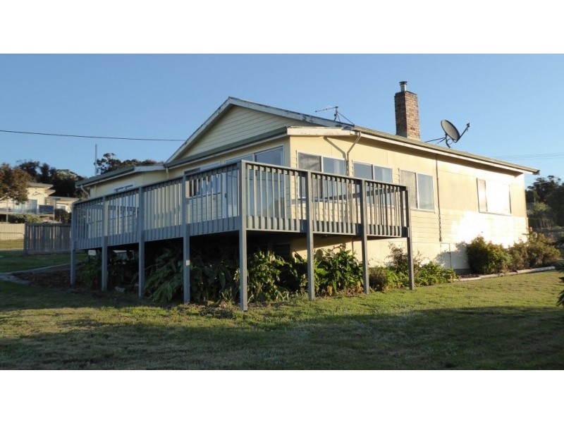17 Albert Street, Bridport TAS 7262