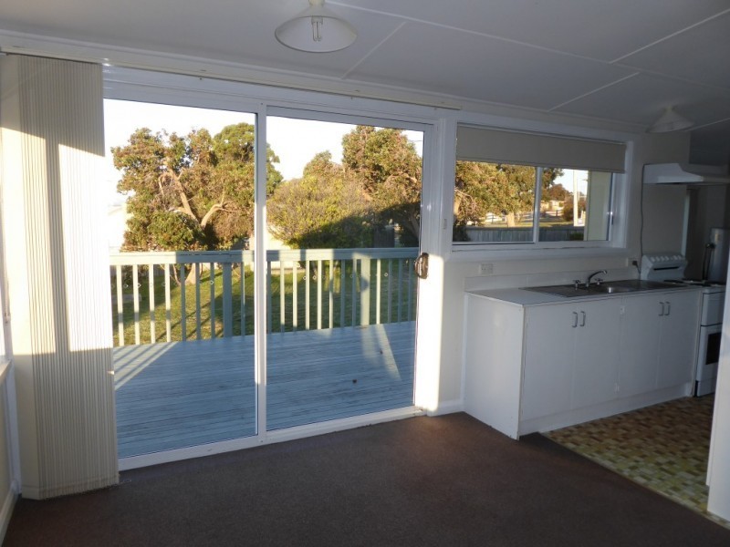 17 Albert Street, Bridport TAS 7262
