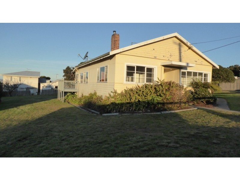 17 Albert Street, Bridport TAS 7262