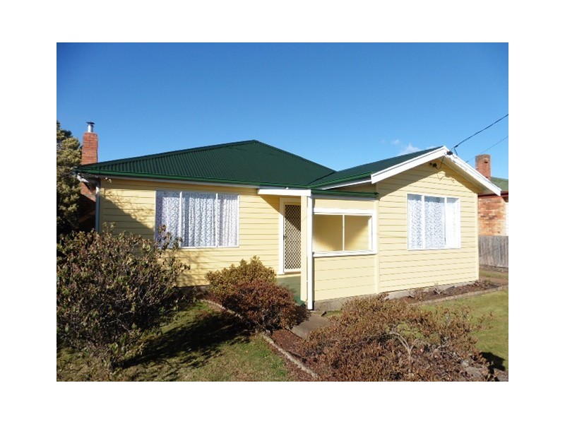 33 Ellenor Street, Scottsdale TAS 7260