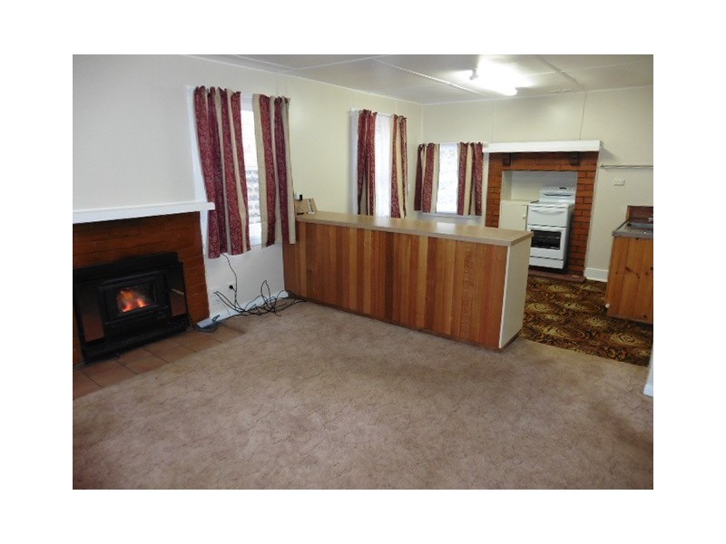 33 Ellenor Street, Scottsdale TAS 7260