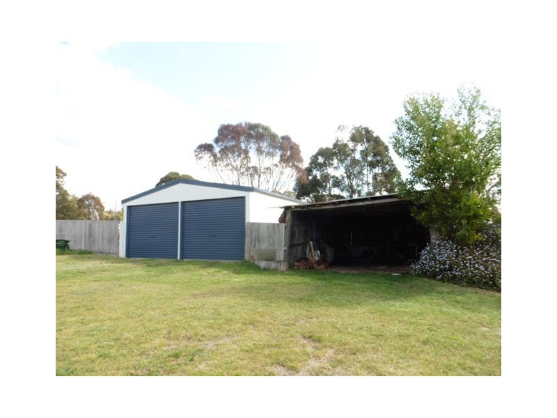 ** Rainbow Road, Herrick TAS 7264