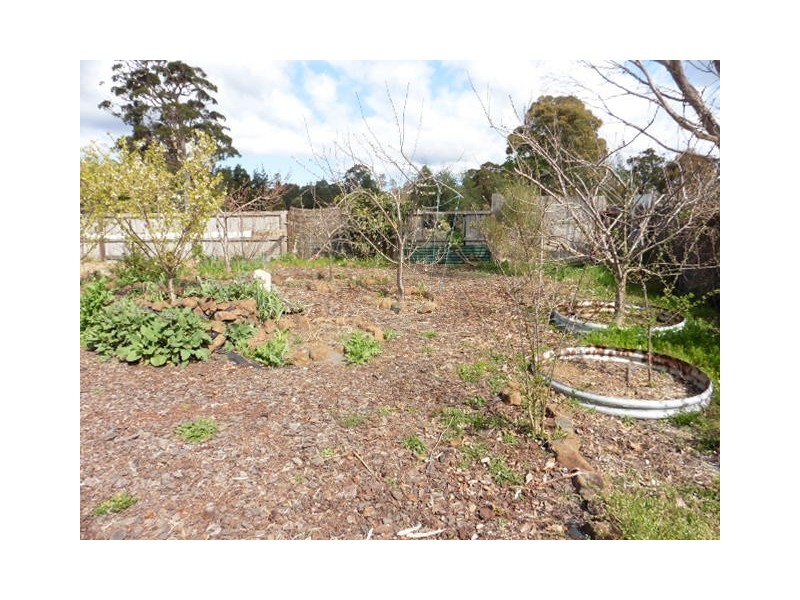 ** Rainbow Road, Herrick TAS 7264