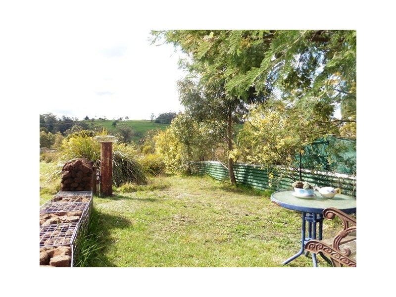 ** Rainbow Road, Herrick TAS 7264