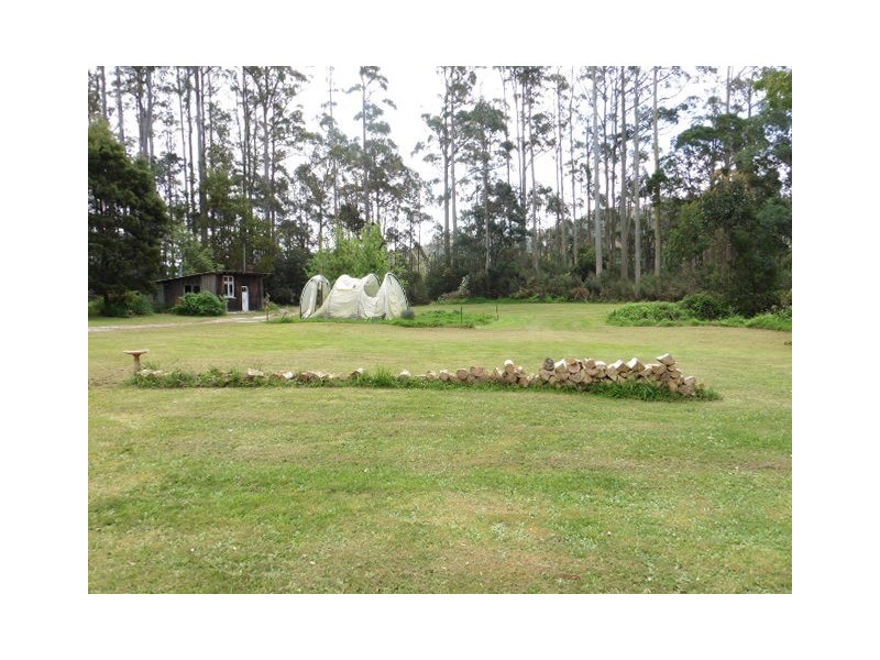 ** Walkers Road, Branxholm TAS 7261