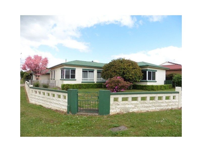 17 Gofton Street, Scottsdale TAS 7260