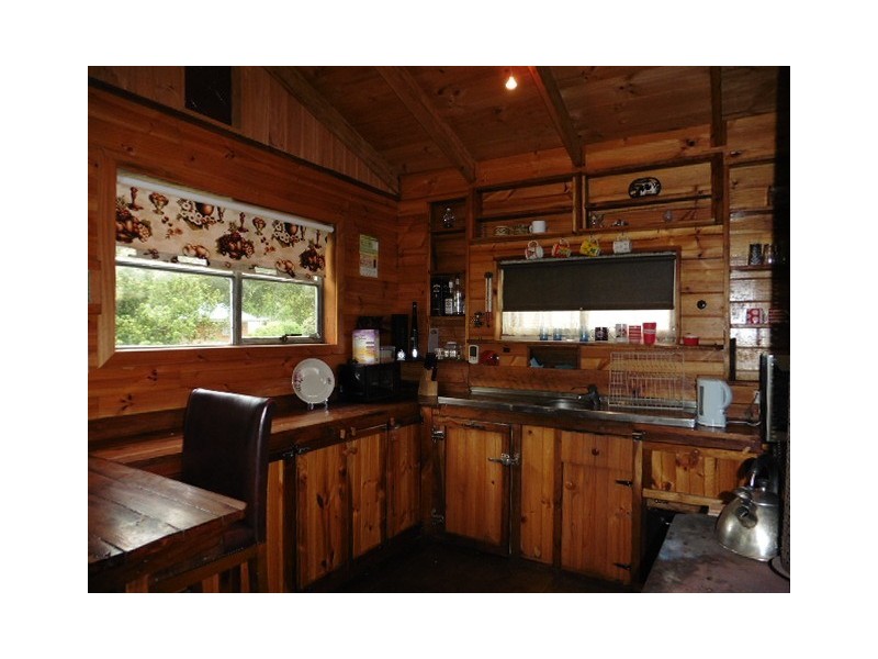 11 Stoke Street, Branxholm TAS 7261