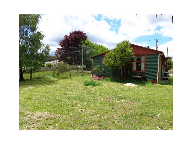 11 Stoke Street, Branxholm TAS 7261