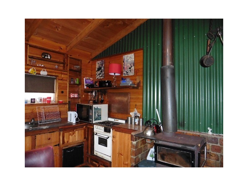 11 Stoke Street, Branxholm TAS 7261