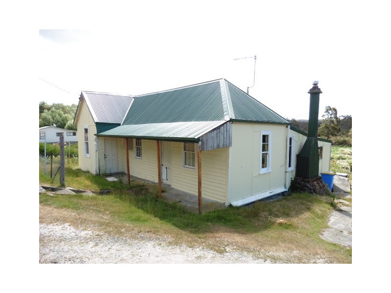 37 Main Street, Pioneer TAS 7264