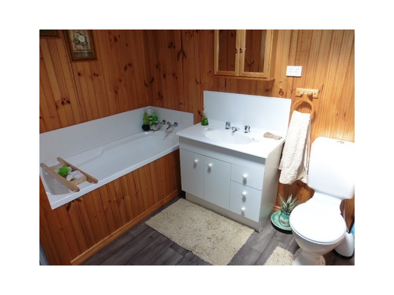 ** Tasman Highway, Weldborough TAS 7264