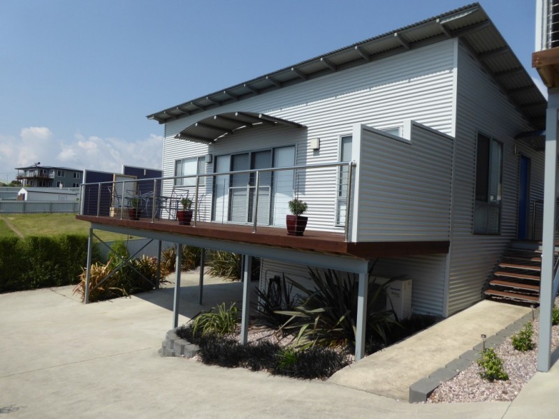 2/39 Henry Street, Bridport TAS 7262