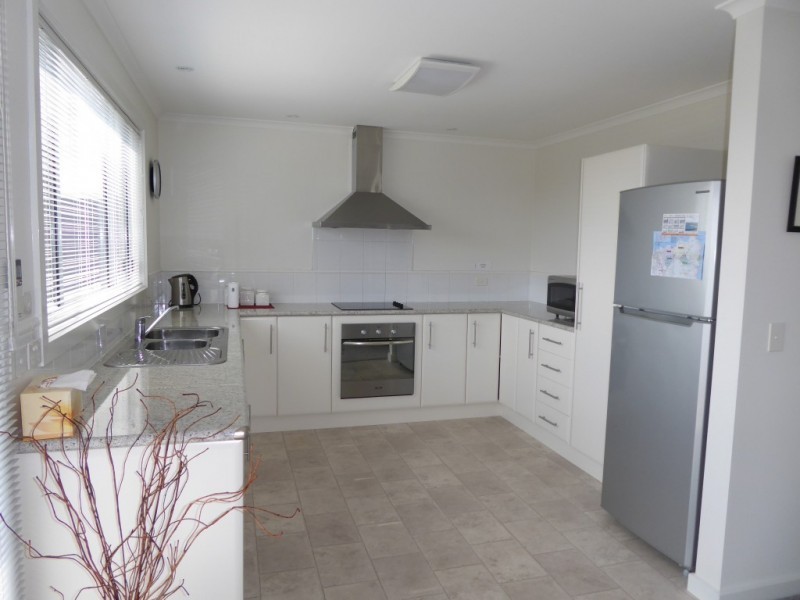 2/39 Henry Street, Bridport TAS 7262