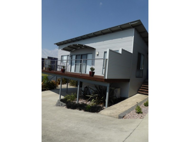2/39 Henry Street, Bridport TAS 7262
