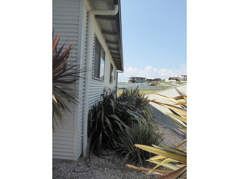 2/39 Henry Street, Bridport TAS 7262