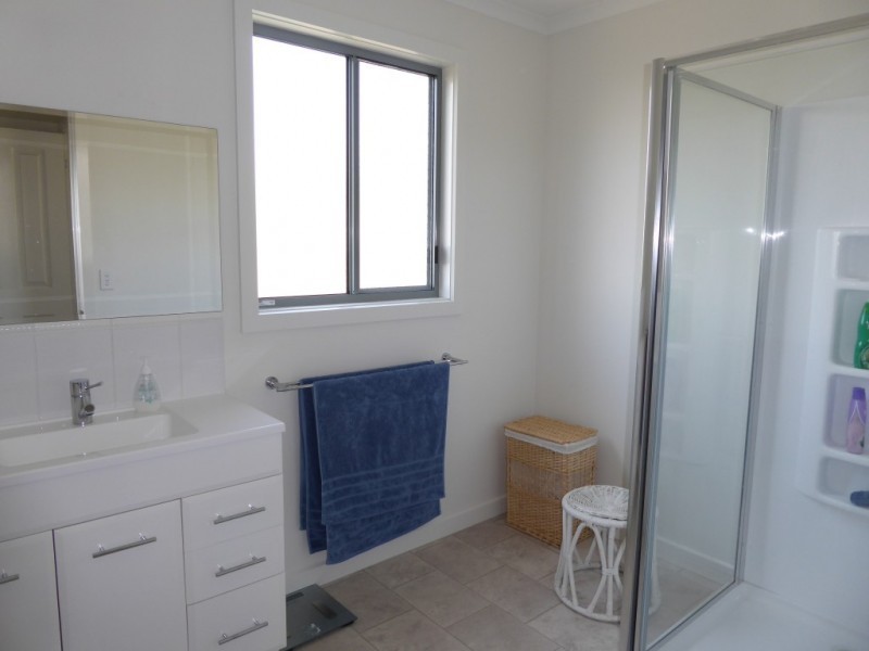 2/39 Henry Street, Bridport TAS 7262