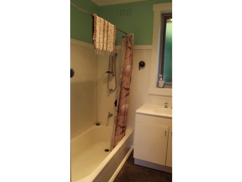 11 Button Street, Scottsdale TAS 7260