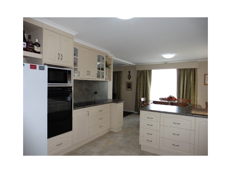 ** Racecourse Road, Winnaleah TAS 7265