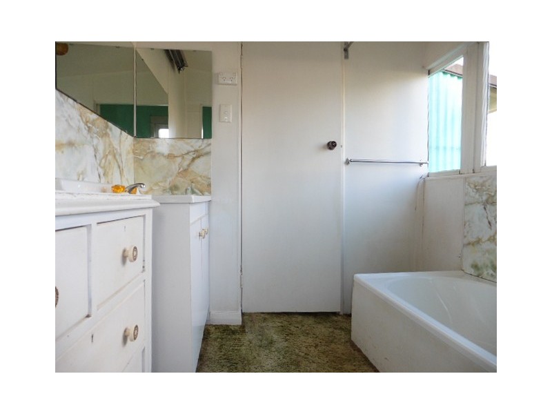 4 Hedley Street, Scottsdale TAS 7260