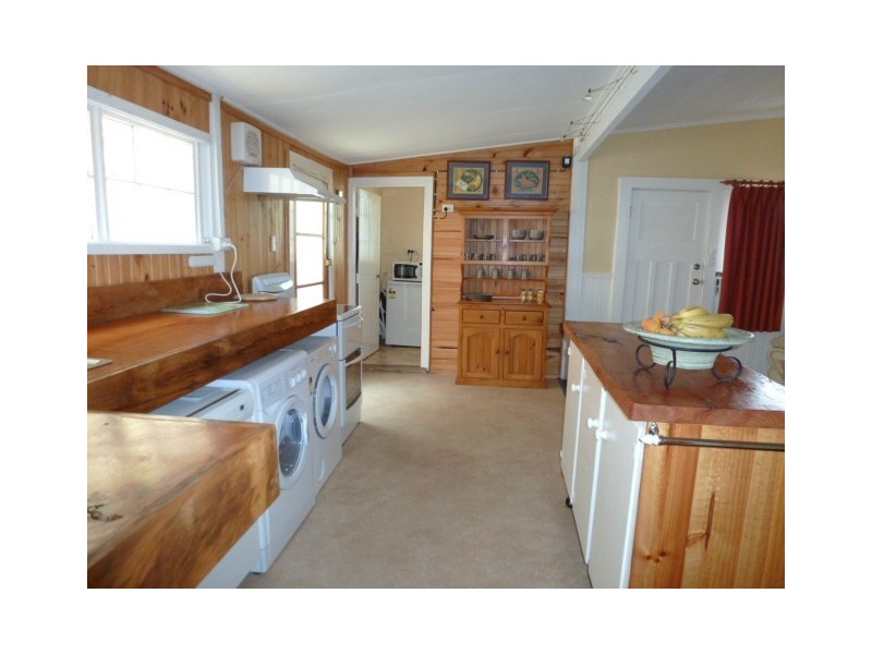 9-10 Christopher Street, Derby TAS 7264