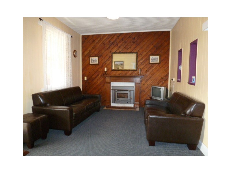 9-10 Christopher Street, Derby TAS 7264