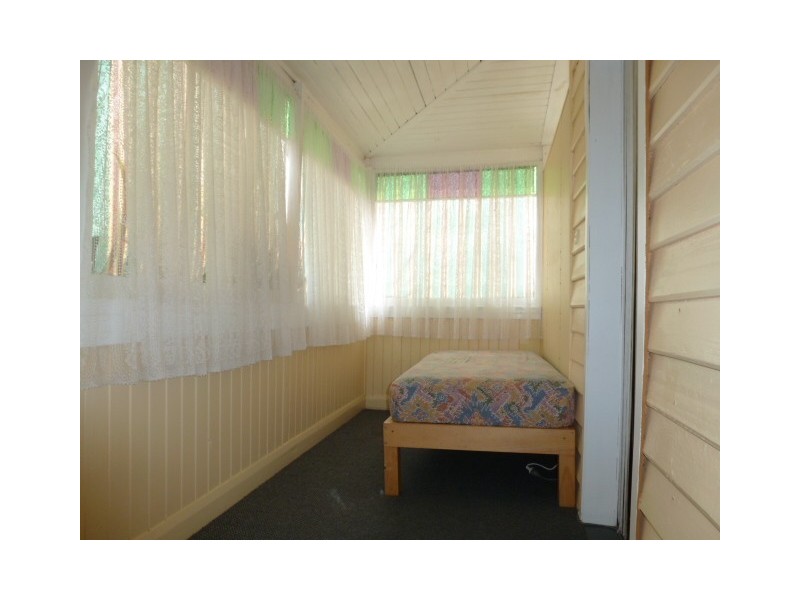 9-10 Christopher Street, Derby TAS 7264