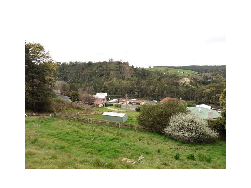 9-10 Christopher Street, Derby TAS 7264