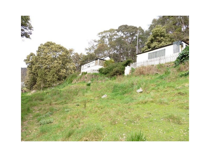 9-10 Christopher Street, Derby TAS 7264