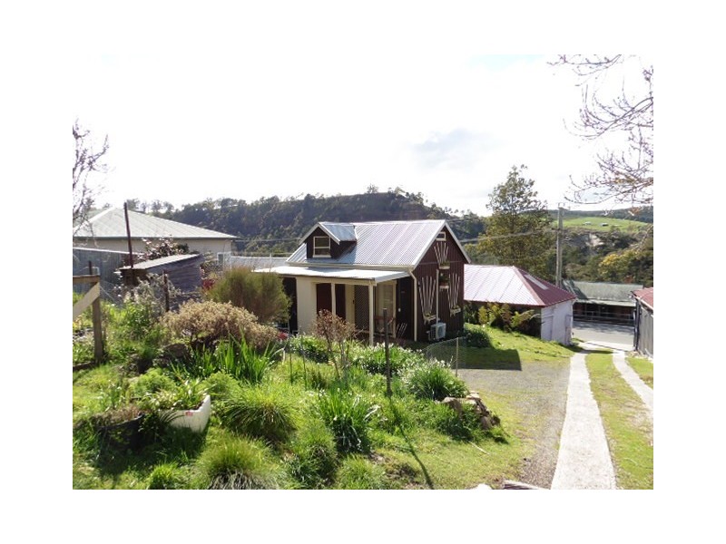 64 Main Street, Derby TAS 7264