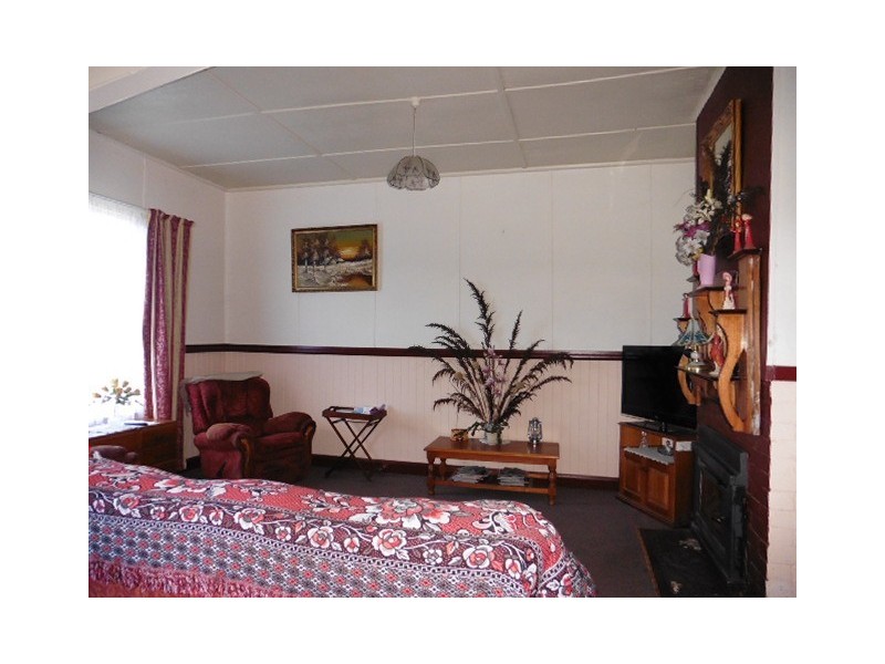 ** Gladstone Road, South Mount Cameron TAS 7264