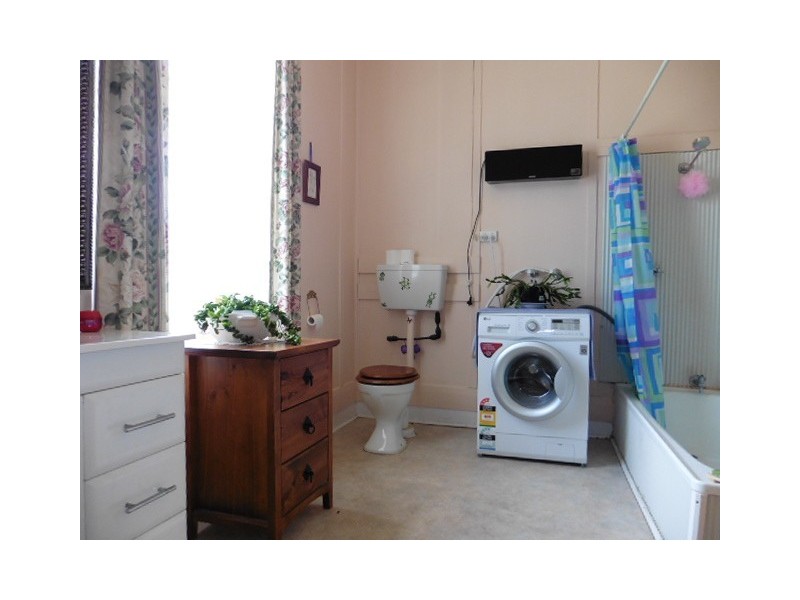 ** Gladstone Road, South Mount Cameron TAS 7264