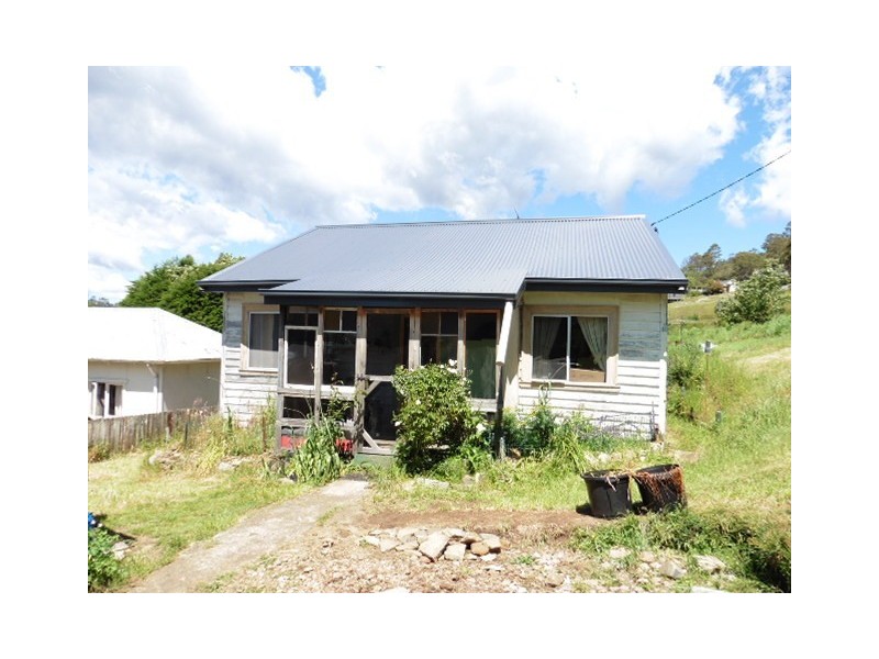3 Bruce Street, Derby TAS 7264