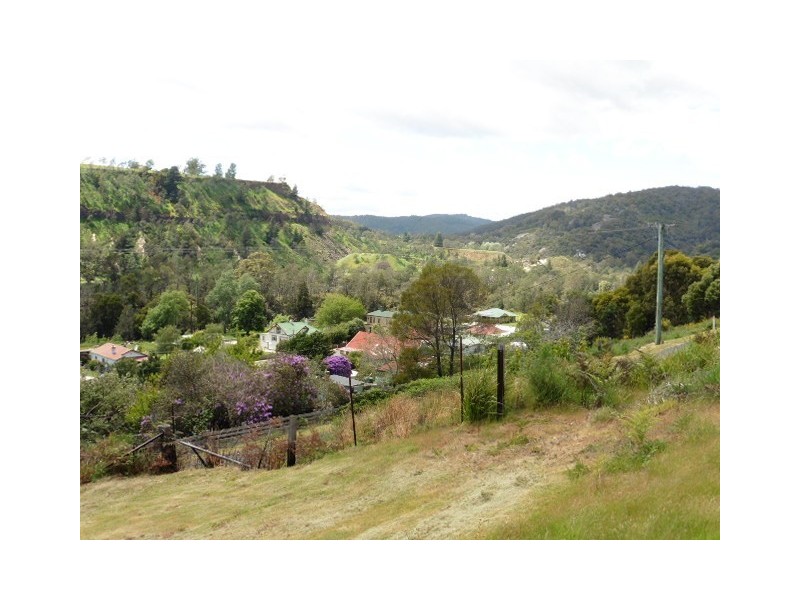 8 Allan Street, Derby TAS 7264