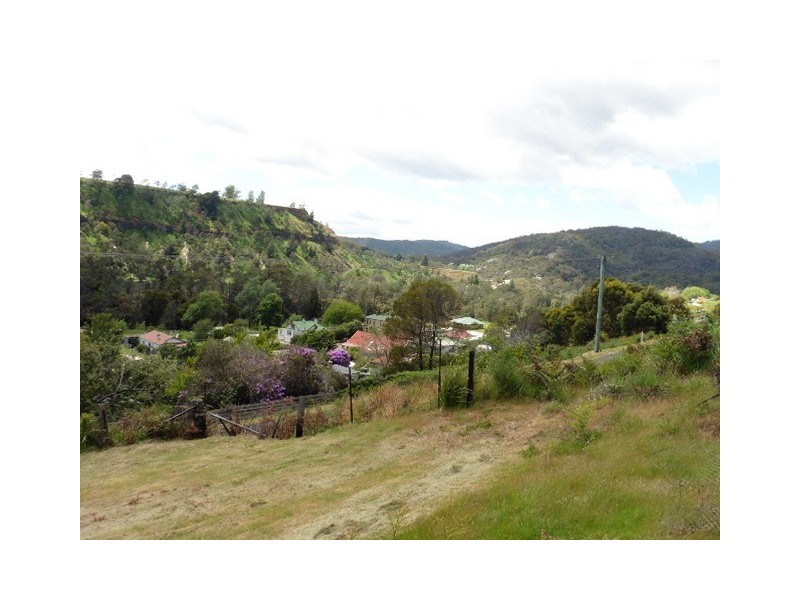 8 Allan Street, Derby TAS 7264