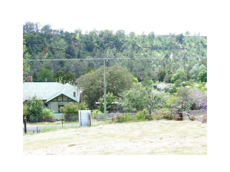 8 Allan Street, Derby TAS 7264