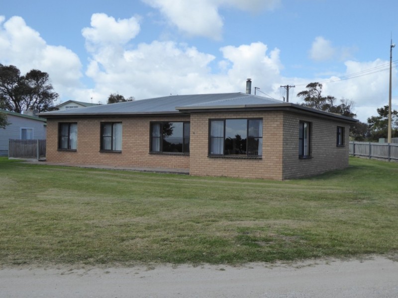 11 Morgan Esplanade, Tomahawk TAS 7262